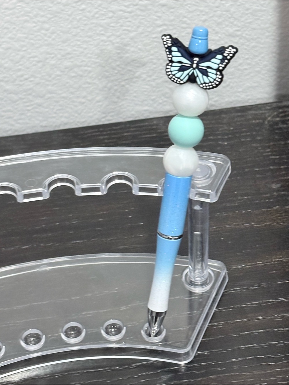 Handcrafted butterfly beaded pen - Picture 2 of 5